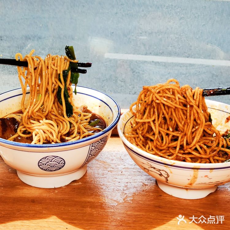 一碗眼镜小面|故乡烟火滋味