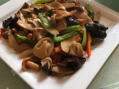 -龙香居海鲜浑锅家常菜·特色驴肉