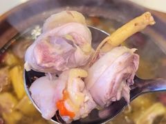 -广味炭炉鸡煲(宝业路分店)