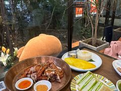 -樾餐厅泰式海鲜火锅(民歌湖店)