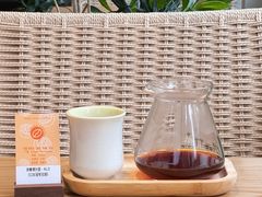 -逗号咖啡(信义荔山公馆店)