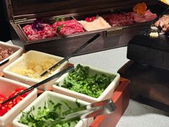 -左庭右院鲜牛肉火锅黑金店(陆家嘴中心店)