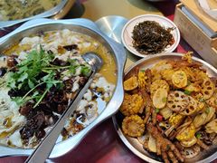 -何哥鲜鱼餐厅(龙湖花园店)