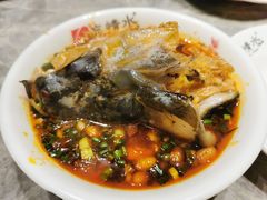 -忘情水鱼头·鲜鱼火锅(滨江中路店)