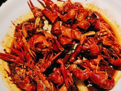 -龙巢盱眙龙虾·牛蛙·烧烤宵夜(八卦岭店)