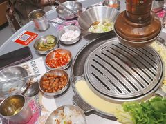 -GOGIYA·咕叽吖韩国传统烤肉店(东方新天地店)