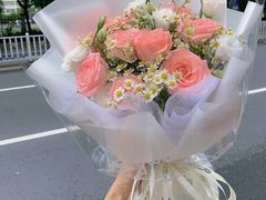 -花冠鲜花(勿忘我花店)