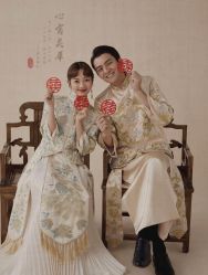 -易摄影婚纱摄影工作室