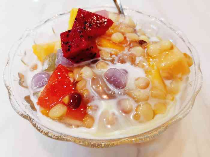 胡熙施越式水果捞(大唐天城店)-"新开业有优惠,要了金桔百香果,味道不