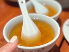 -裕兴记•蟹黄面馆(人民广场店)