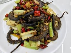 -丹水桥地锅鱼·翘嘴鲌·地方特色全鱼宴(丹江口大坝店)