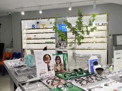 -视野联行眼镜蔡司·依视路官方授权店(顺城店)