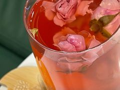 -安格丽娜·狗咖·猫咖羊驼咖(春熙路百盛商场店)