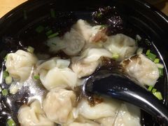 鲜肉小馄饨-真真鲜馄饨店(启蒙路店)