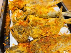 干炸黄花鱼-老东镇啤酒屋海鲜加工·蒸汽海鲜·海鲜烧烤(台东店)