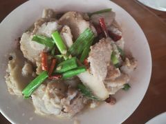 -勐海县南糯山水河寨小李美食餐厅