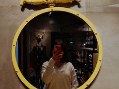 -臻鲜燕海鲜融合餐厅(金陵style店)