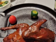 爆汁花椒脆皮乳鸽-柴门头啖汤·经典川菜·慢火汤品(锦城万达店)