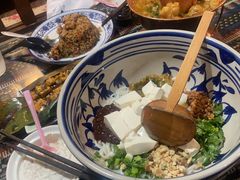 -蜗牛小馆醉乡民谣云南菜(惠新西里店)