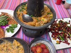 -香巴拉云南餐厅(华莱坞店)