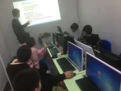 -童程童美·信息学竞赛·乐高机器人编程(长宁来福士校区)