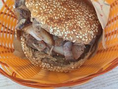 -洪峰浩老北京烧饼夹肉(角门路店)