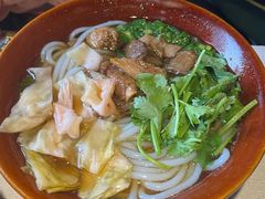 花溪牛肉粉-黔香阁(大上海时代广场店)
