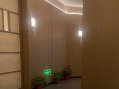 -耳湾躺式采耳SPA馆(保利五月花店)
