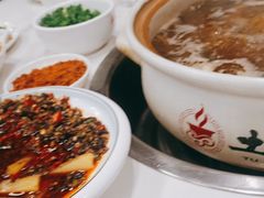 -土连锅·现熬养生汤锅(梁家巷店)