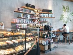 面包甜点陈列柜-星巴克(大宁店)