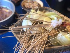 百种串串-马路边边 传媒大学店