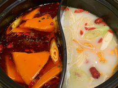 -牛小嫩串串火锅(老国贸总店)