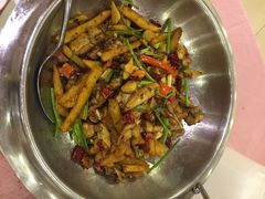 干锅牛蛙-大方圆酒楼(西门大街店)
