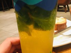 -星巴克臻选(深圳华强北茂业店)