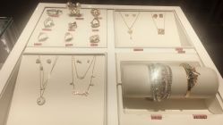 -SWAROVSKI(燕莎奥特莱斯店)