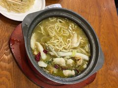 -周鱼小馆石锅酸菜鱼(活力汇店)