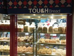 面包甜点陈列柜-TOUCH泰奇(宝杨宝龙广场店)