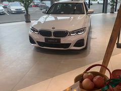 -宁波宝信宝马4S店(江北日湖店)