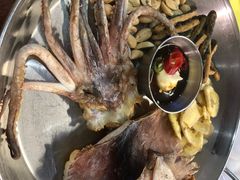 -BHC炸鸡(明洞总店)