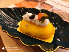 芝士百香果慕斯-芭菲盛宴·环球美食(解放碑英利国际店)
