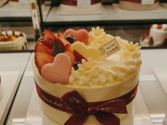 -花花卷卷·鲜食蛋糕(泉屋店)