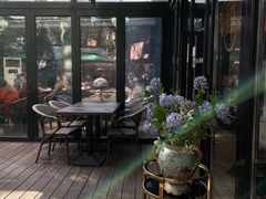 露天位-Golden Lily河内巴黎法越料理餐厅(建国西路店)