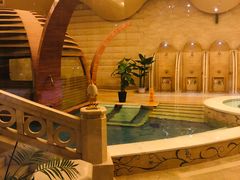 -碧中海汤泉汗蒸酒店