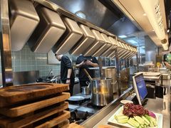 -街角等你.大连海鲜烧烤.经典铁板海鲜串(西安路店)