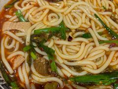 -霸舌生滚牛肉米粉(天生街道店)