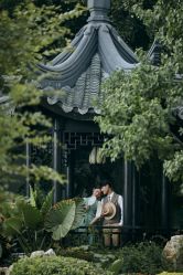 点击看大图 -挪娅婚纱摄影皇家会所