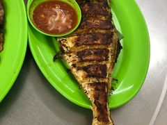 -明记烧鱼美味店