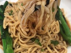鲍汁焖伊面-喜上喜鸡煲翅(吉大店)