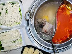 -左庭右院鲜牛肉火锅(浦江欢乐颂店)