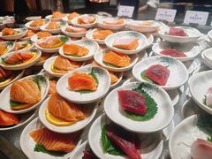 -雍容荟帝王蟹活龙虾展台自助(IFS黑金店)